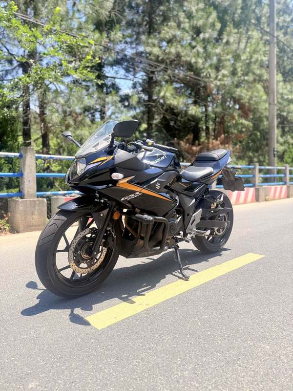 二手豪爵铃木GSX250R