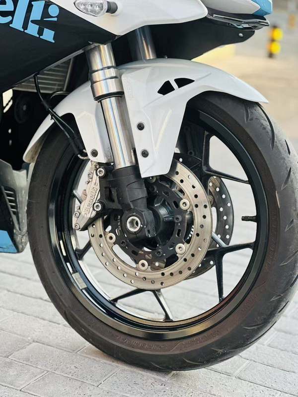 二手贝纳利龙卷风 Tornado 302R