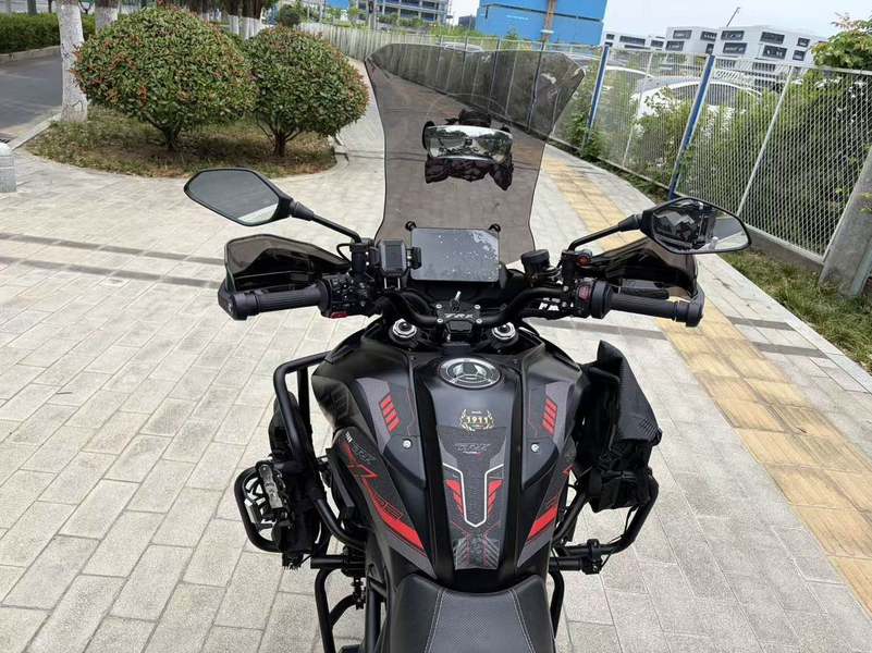 二手贝纳利TRK702
