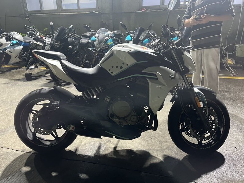 二手春风650NK