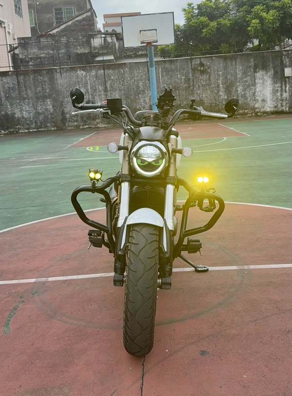 二手QJMOTOR闪300