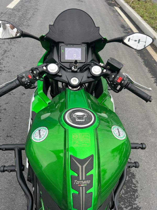 二手贝纳利龙卷风 Tornado 252R