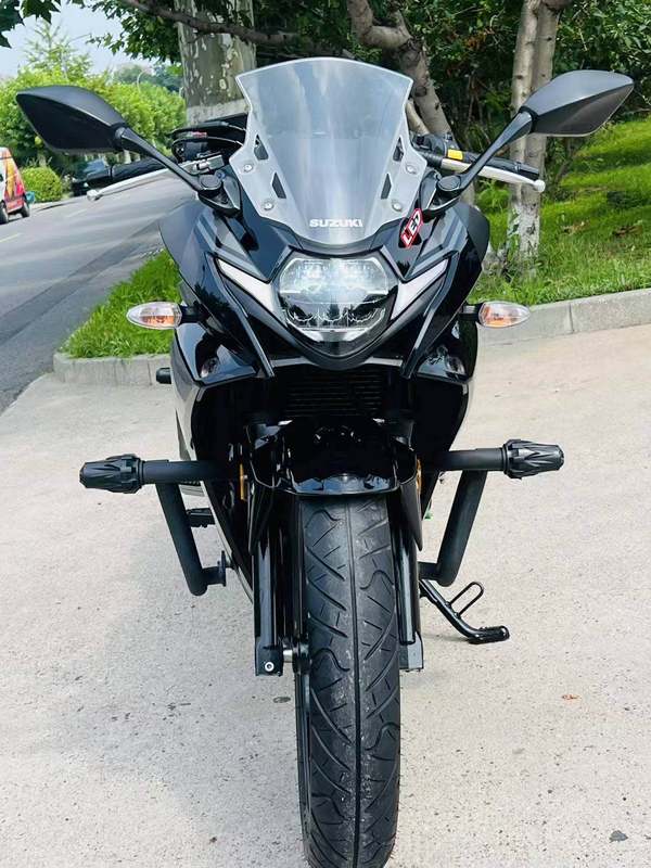 二手豪爵铃木GSX250R