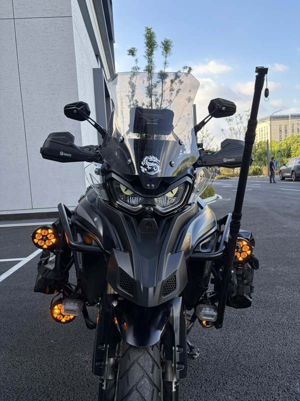 二手贝纳利TRK702