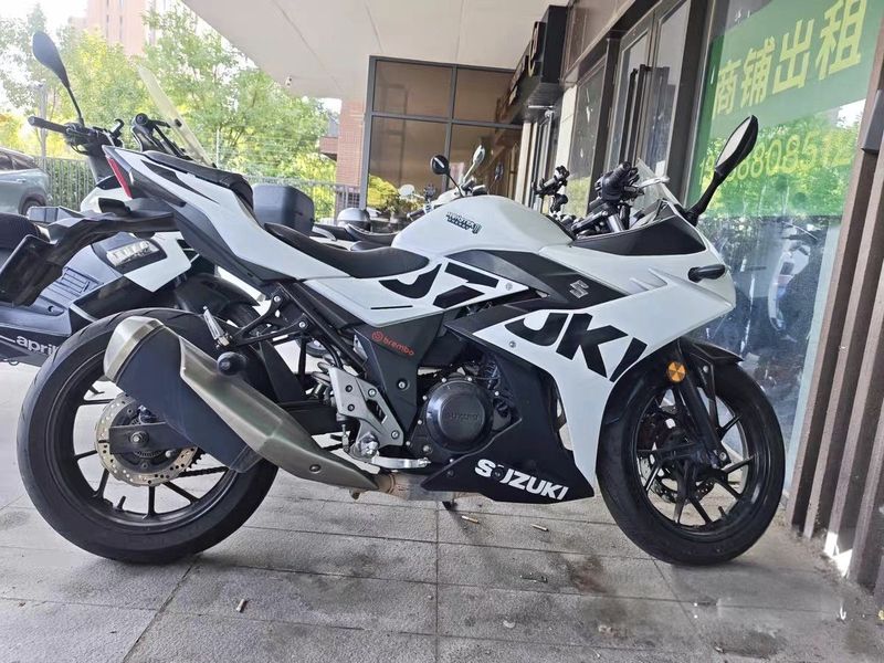 二手豪爵铃木GSX250R