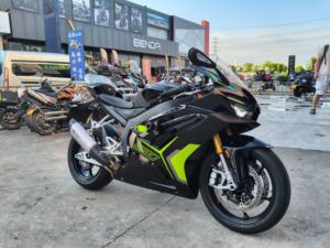 二手张雪机车820RR