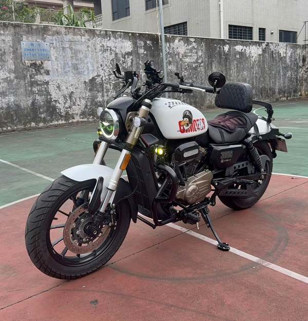 二手QJMOTOR闪300