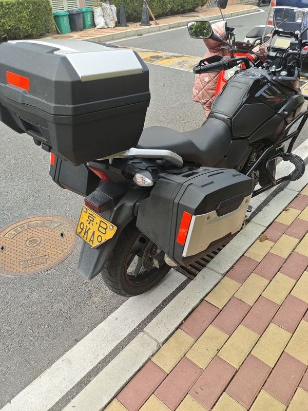 二手豪爵铃木DL250