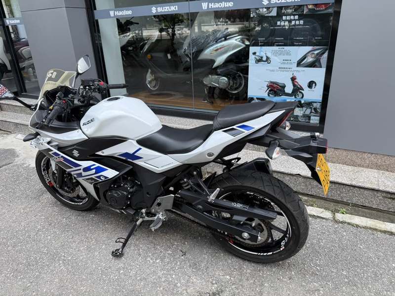 二手豪爵铃木GSX250R
