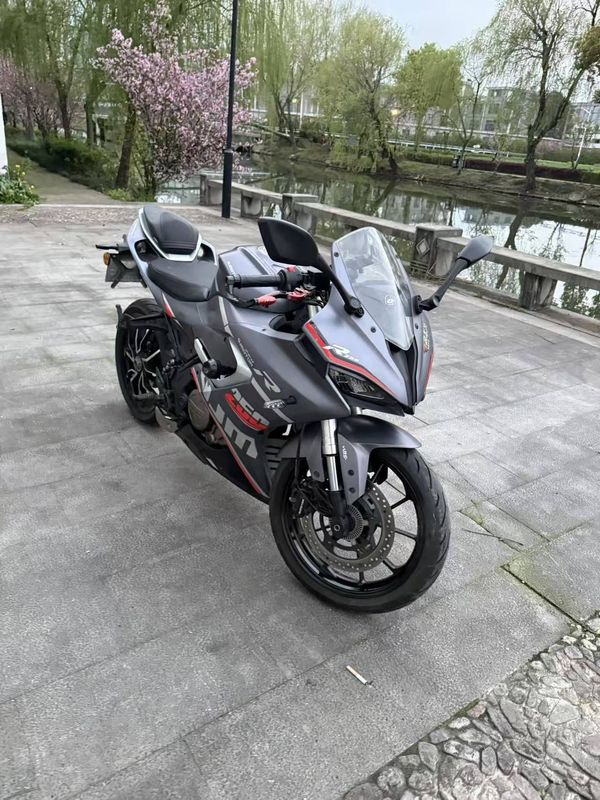 二手QJMOTOR赛250