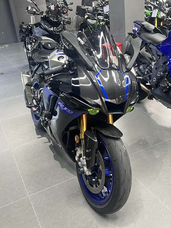 二手雅马哈YZF-R1