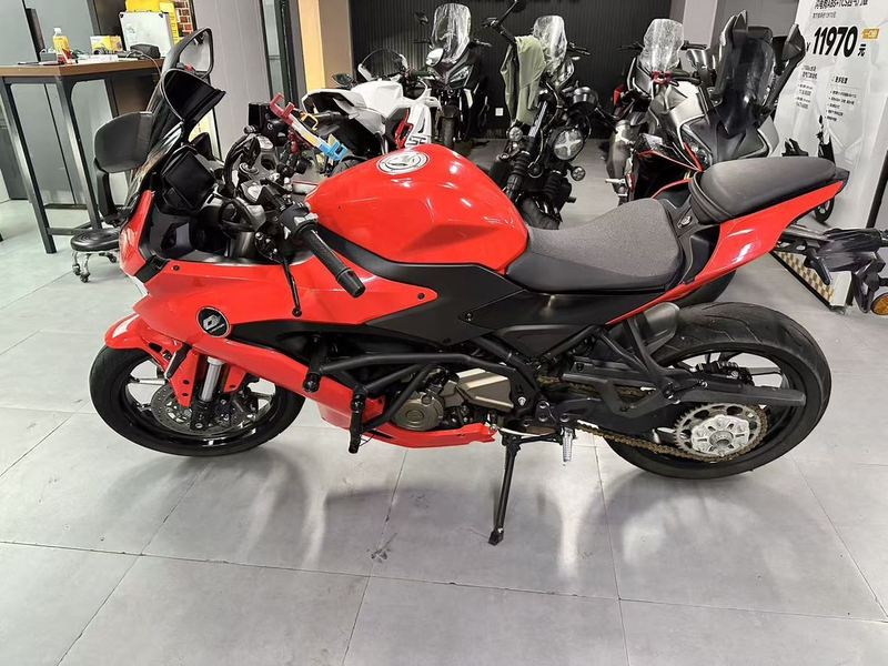 二手QJMOTOR赛400