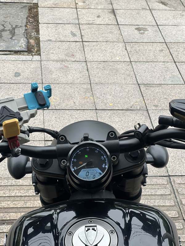 二手庄威V400