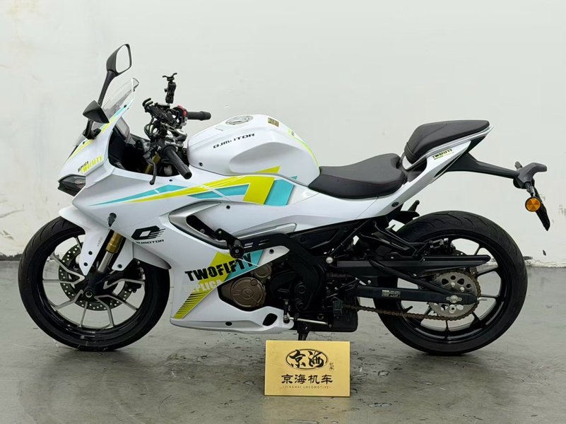 二手QJMOTOR赛250