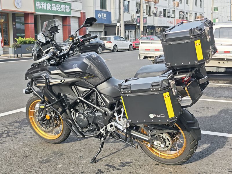 二手贝纳利TRK552