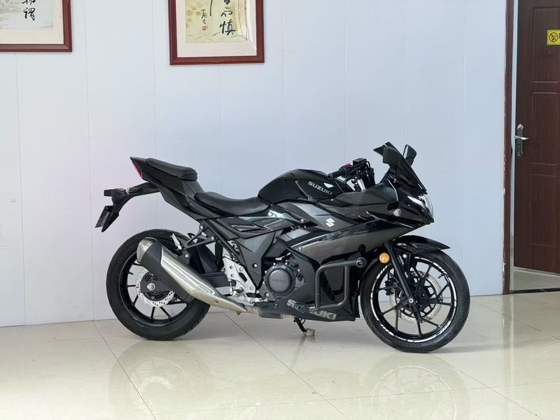 二手豪爵铃木GSX250R