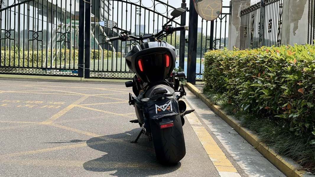 二手杜卡迪Diavel 