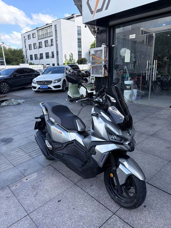 二手三阳哈士奇 Husky ADV150