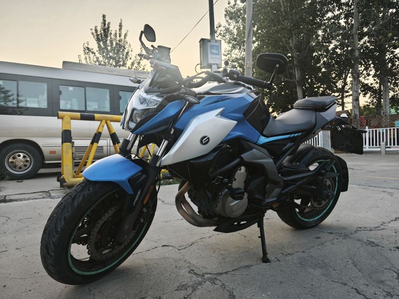 二手春风650NK