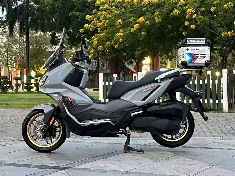 二手三阳哈士奇 Husky ADV300