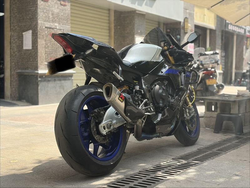 二手雅马哈YZF-R1