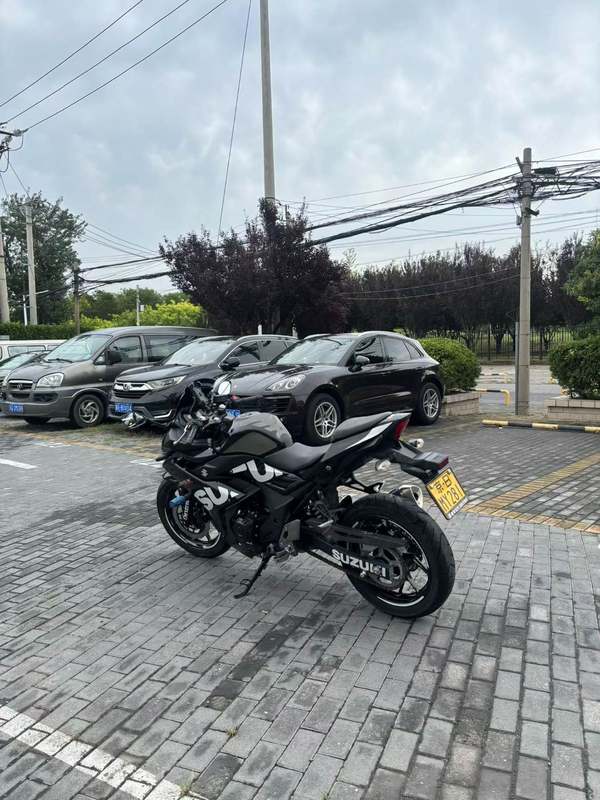 二手豪爵铃木GSX250R