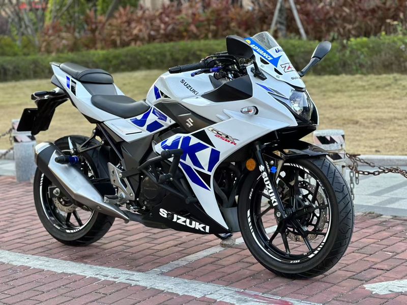 二手豪爵铃木GSX250R