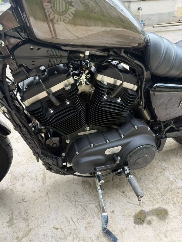 二手哈雷戴维森Iron883 硬汉