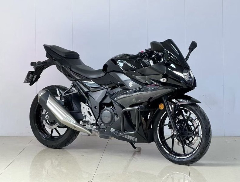 二手豪爵铃木GSX250R