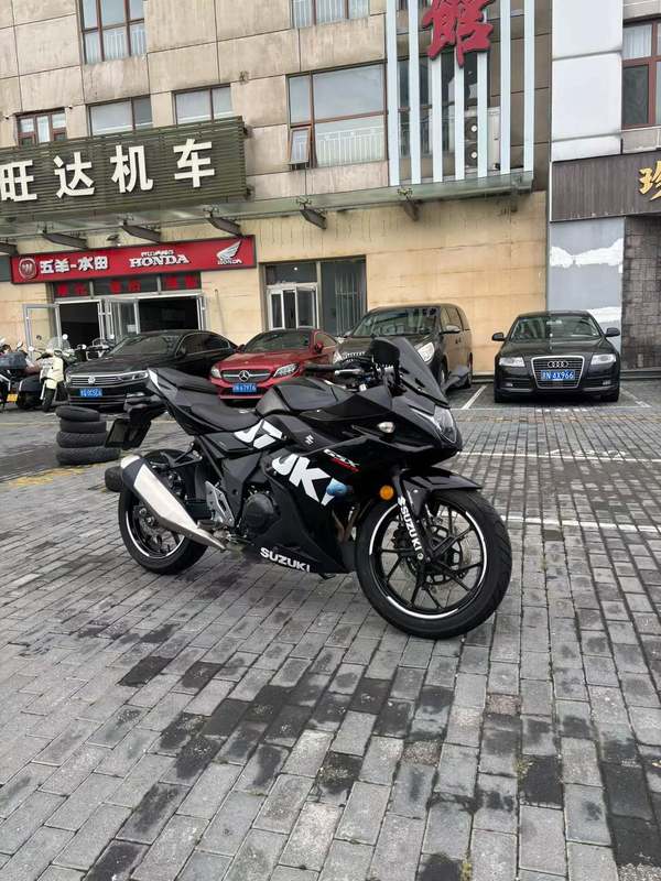 二手豪爵铃木GSX250R