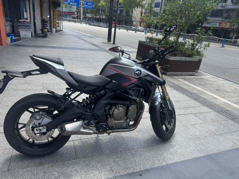二手QJMOTOR追600