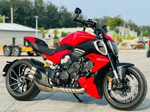 二手杜卡迪Diavel V4