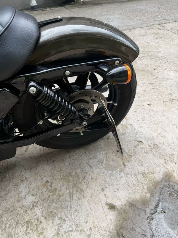 二手哈雷戴维森Iron883 硬汉