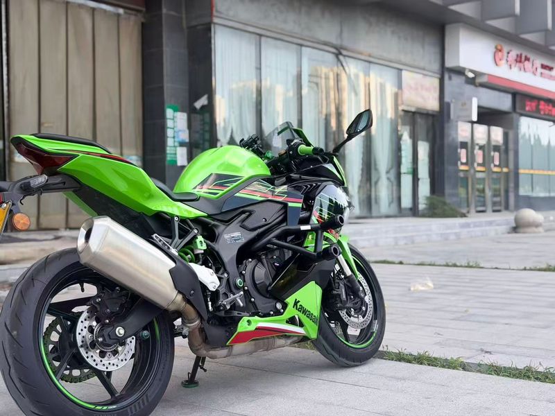 二手川崎ZX-4R