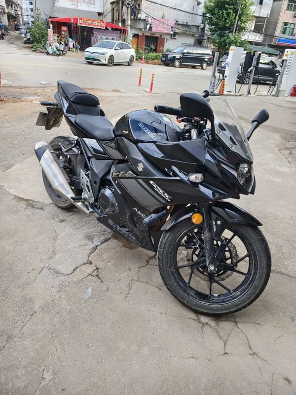 二手豪爵铃木GSX250R