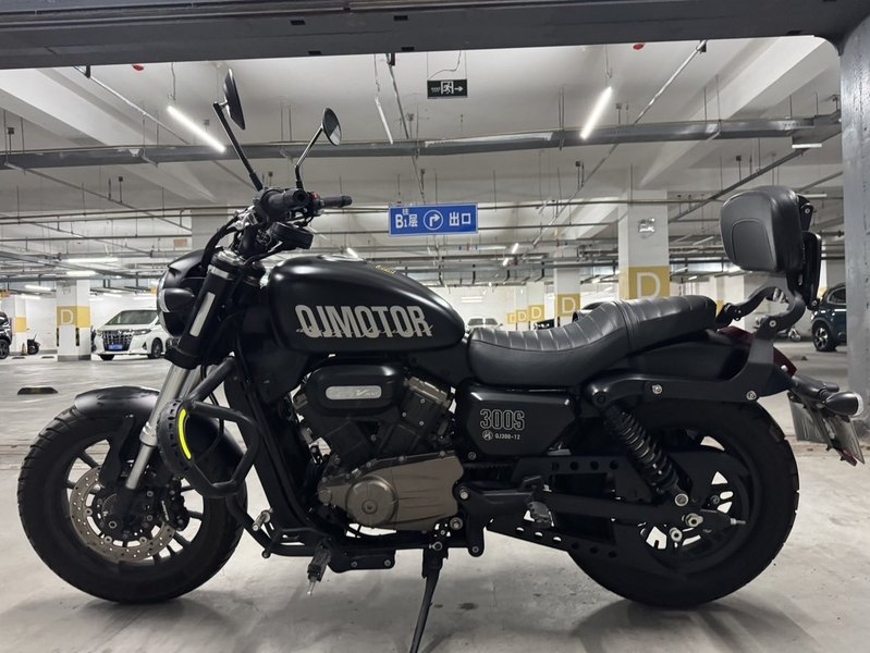 二手QJMOTOR闪300