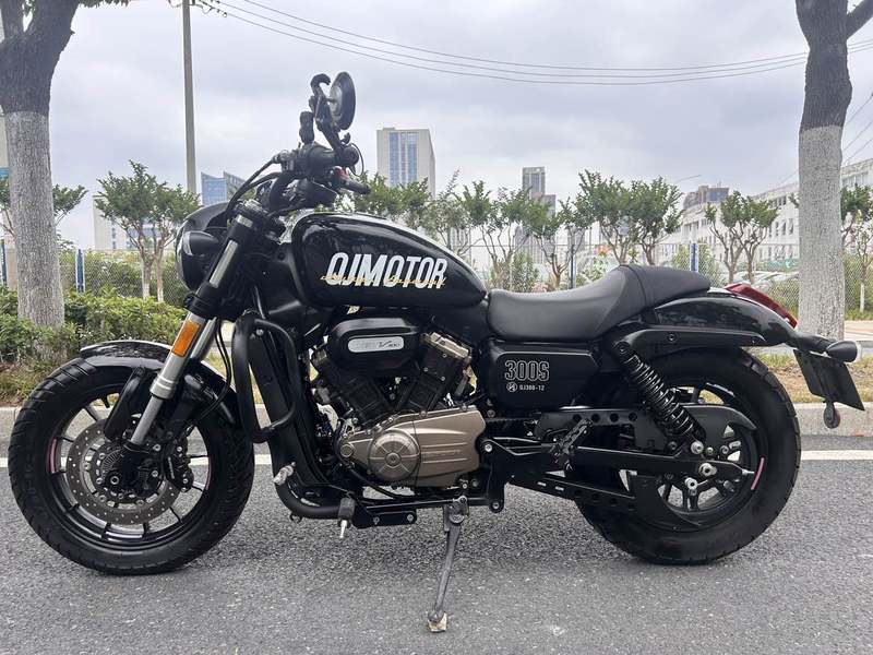 二手QJMOTOR闪300