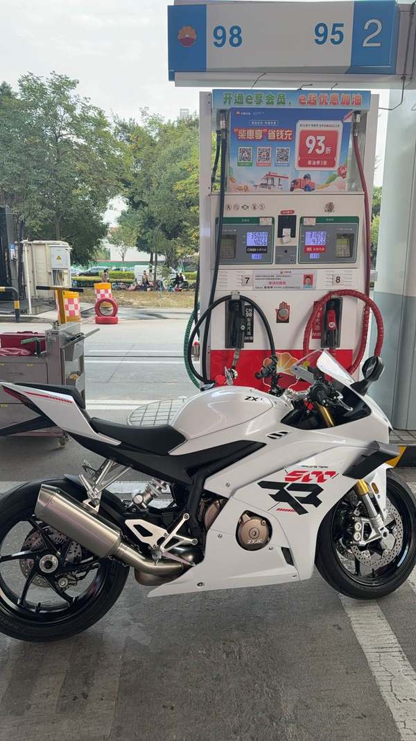 二手张雪机车500RR
