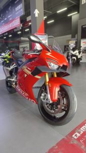 二手张雪机车820RR