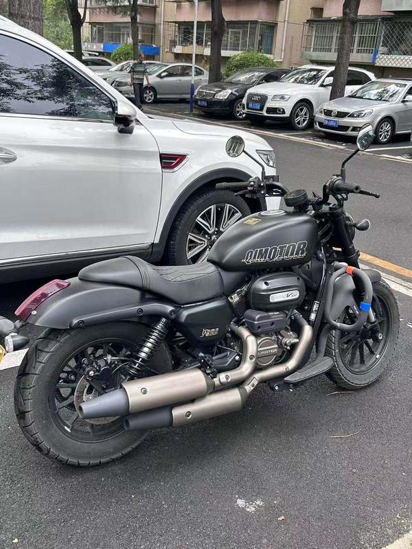 二手QJMOTOR闪300