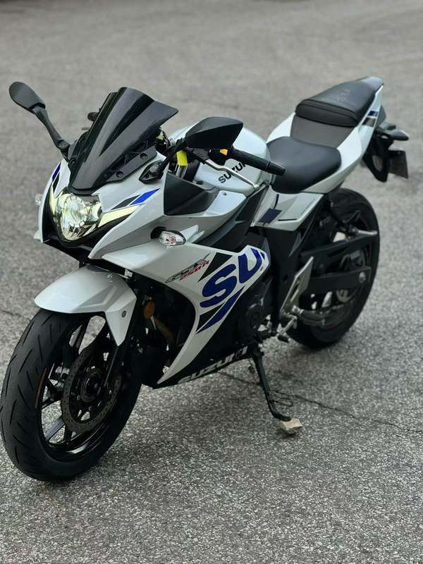 二手豪爵铃木GSX250R