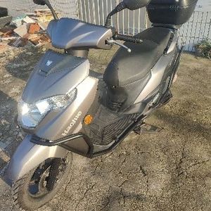 二手豪爵虎鲨VX125