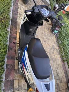 二手新大洲本田魔戟SDH125T-28