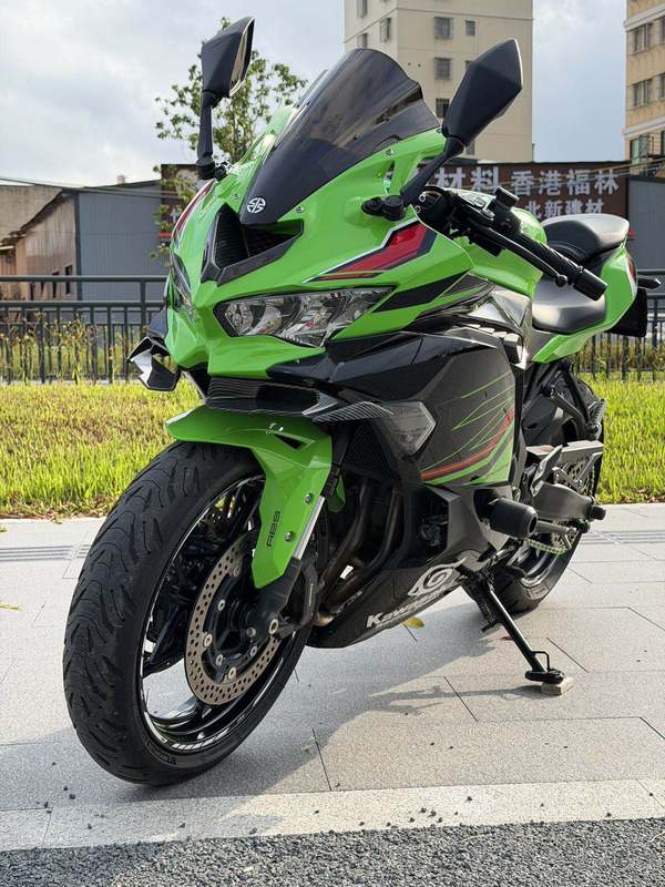 二手川崎ZX-4R