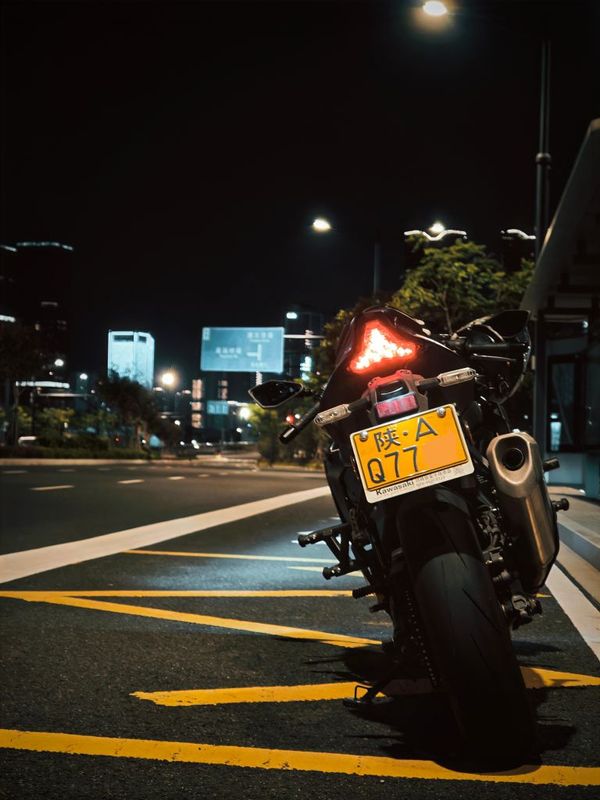 二手川崎ZX-4R