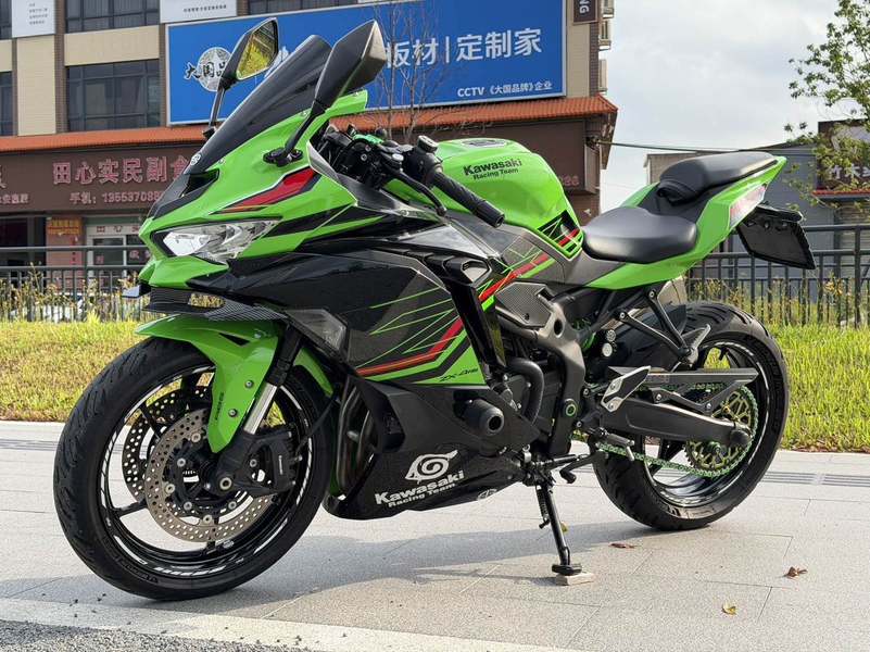 二手川崎ZX-4R