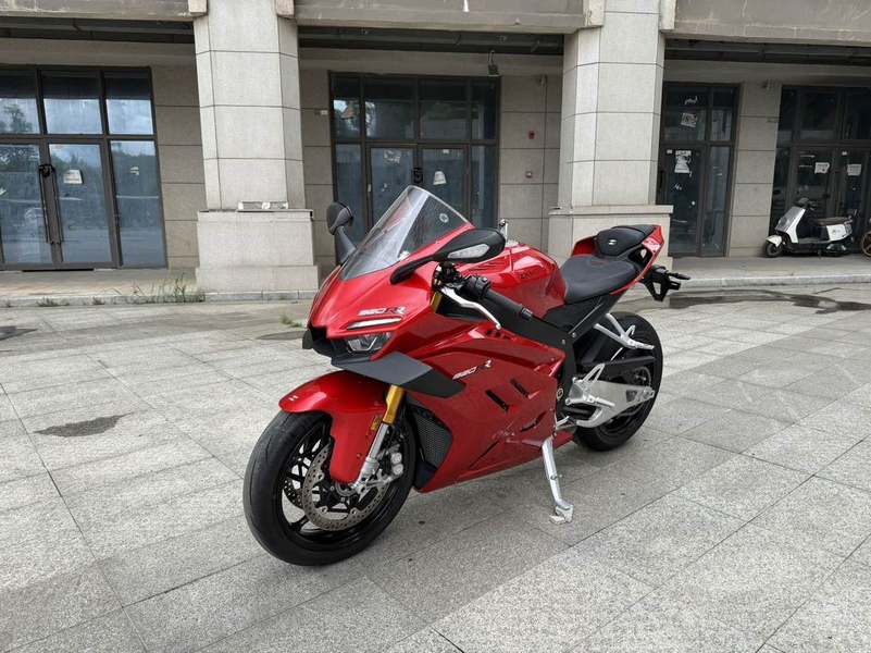 二手张雪机车820RR