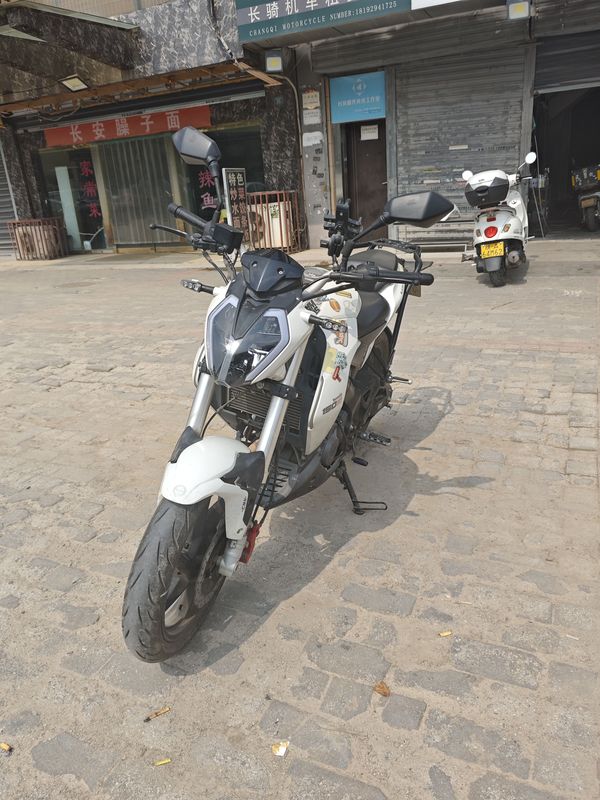 二手贝纳利小迅龙 BN150S