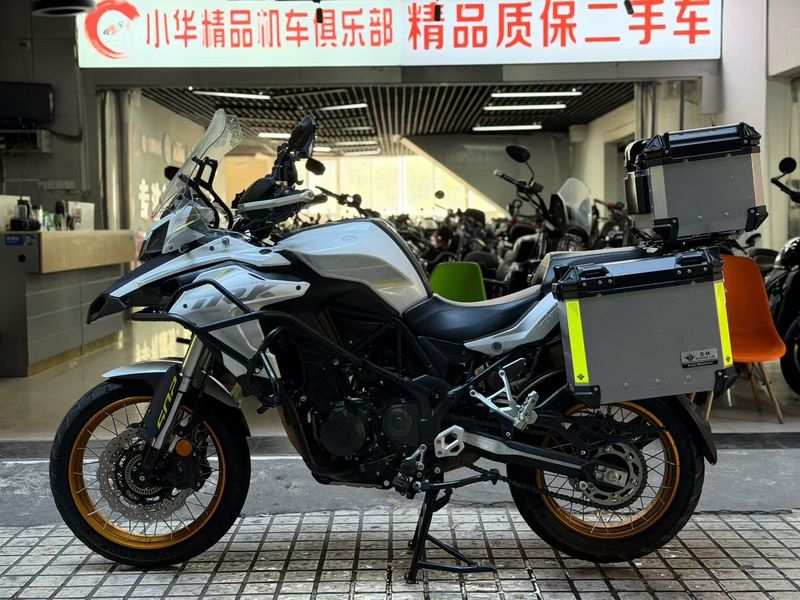 二手贝纳利金鹏 TRK502