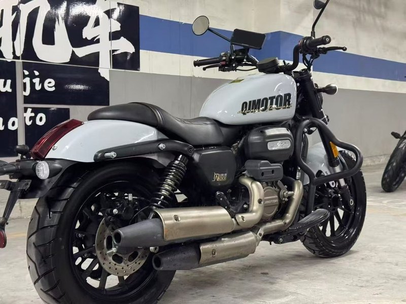 二手QJMOTOR闪300
